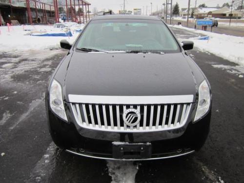 2010-Mercury-Milan-24